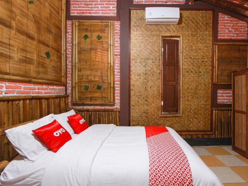 Reddoorz Syariah At Banyu Asem Banyuwangi Hotell Banyuwangi  Exteriör bild