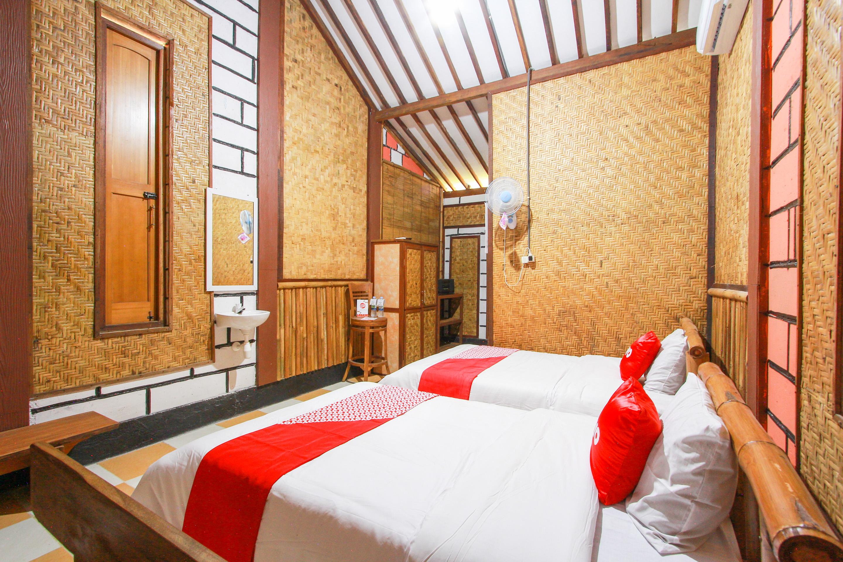 Reddoorz Syariah At Banyu Asem Banyuwangi Hotell Banyuwangi  Exteriör bild