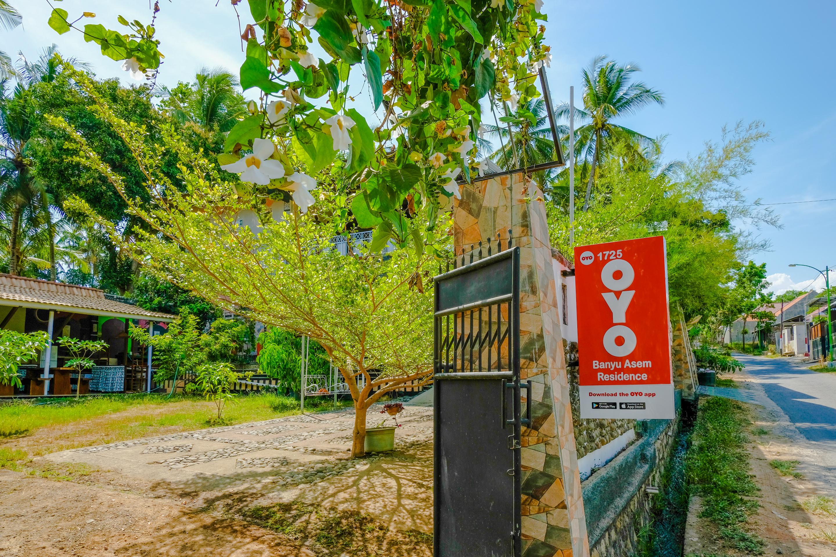 Reddoorz Syariah At Banyu Asem Banyuwangi Hotell Banyuwangi  Exteriör bild