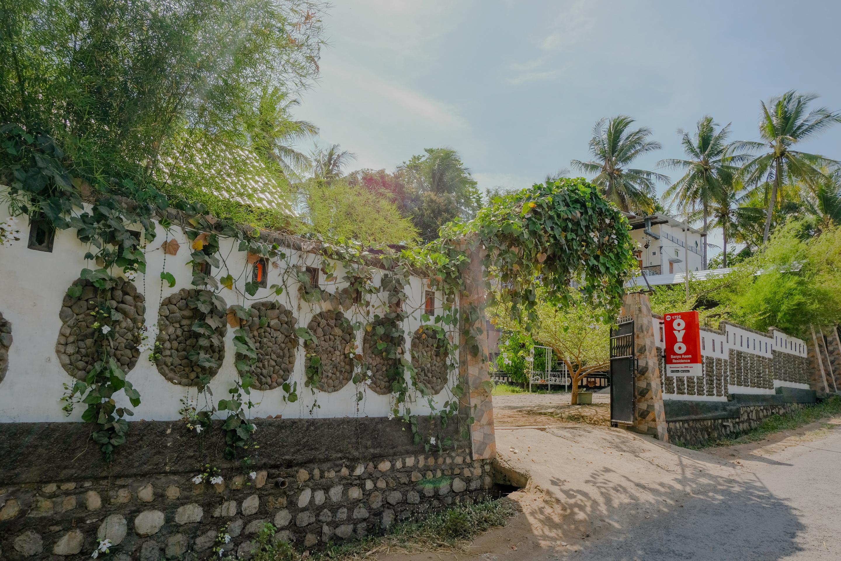 Reddoorz Syariah At Banyu Asem Banyuwangi Hotell Banyuwangi  Exteriör bild