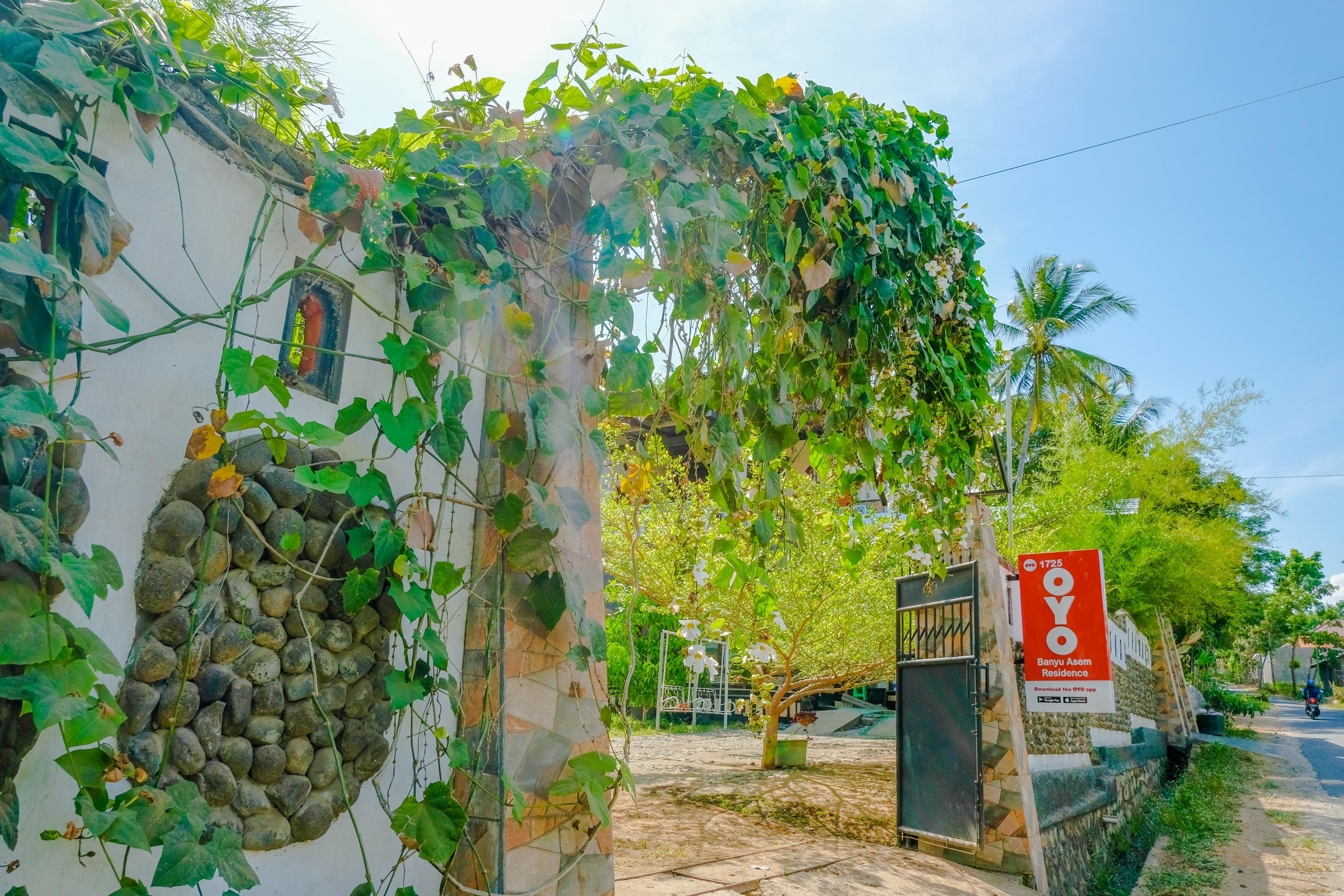 Reddoorz Syariah At Banyu Asem Banyuwangi Hotell Banyuwangi  Exteriör bild